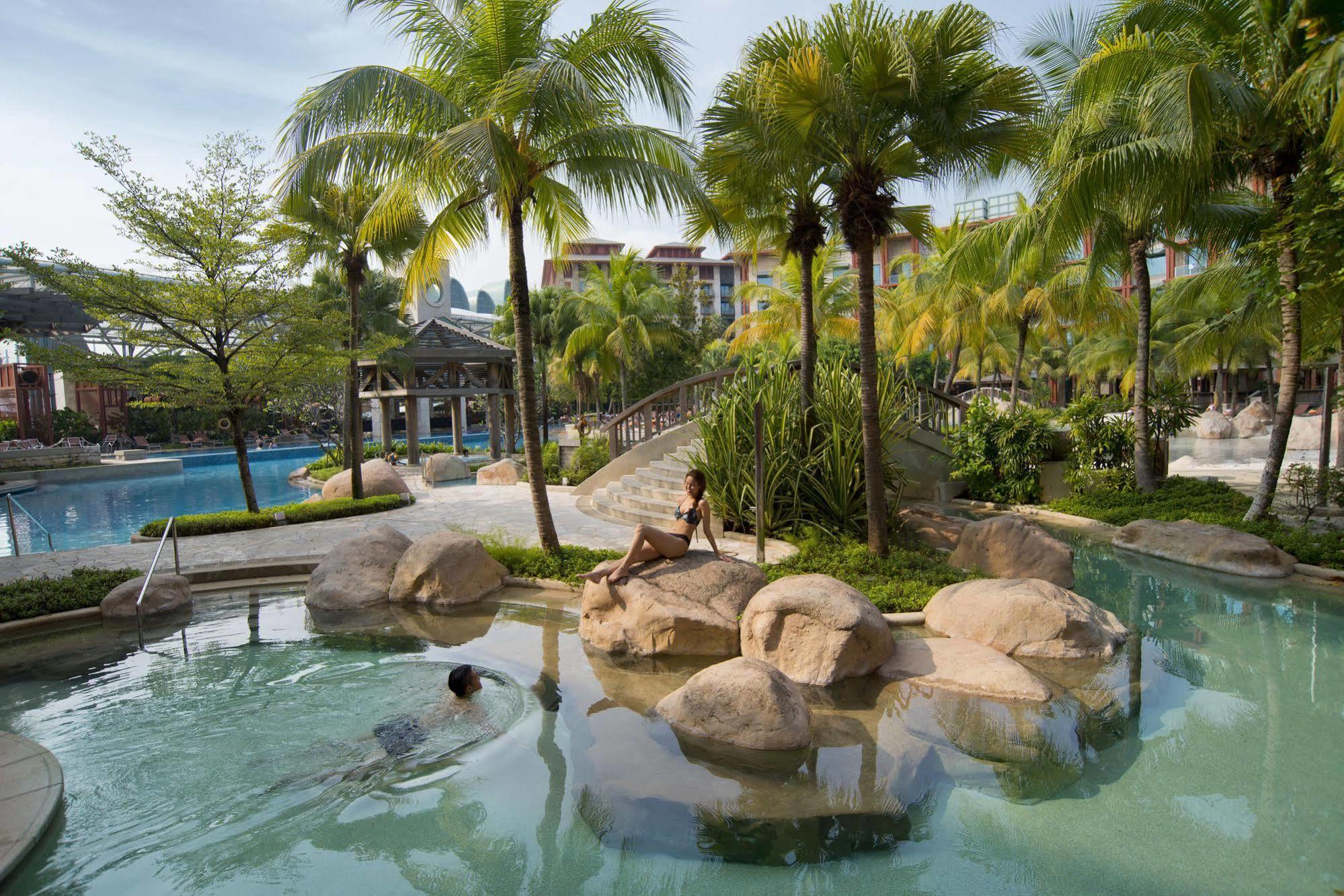 Resorts World Sentosa - Hotel Singapore Exterior foto The Rock Pool